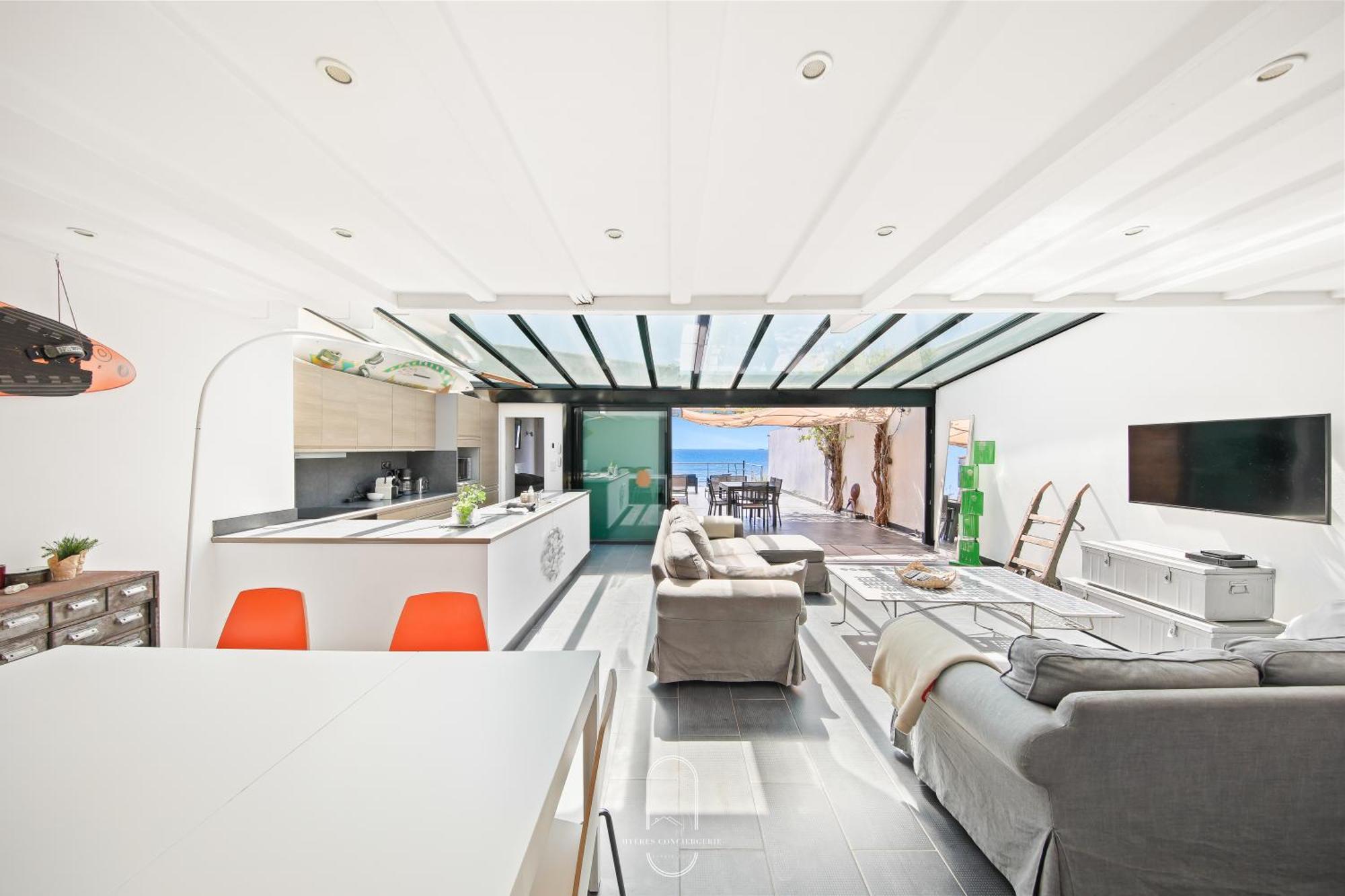 Maison Sur L'Eau-Hyeres-Almanarre-Parkings Clim Wifi By Hc 외부 사진