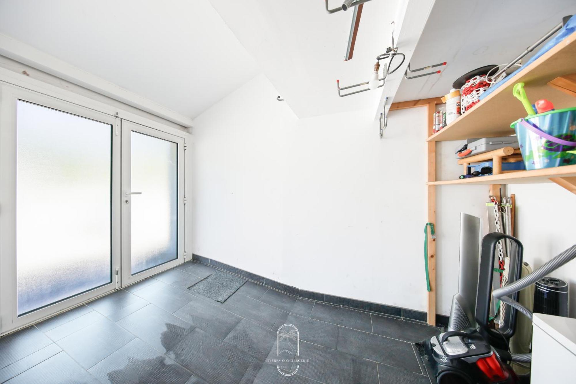 Maison Sur L'Eau-Hyeres-Almanarre-Parkings Clim Wifi By Hc 외부 사진